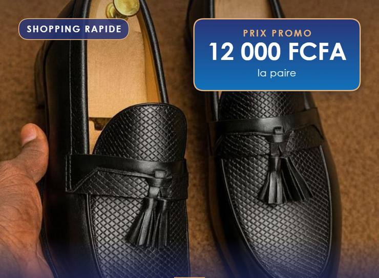 Mocassin à pompons noir tressé, Cuir tressé
